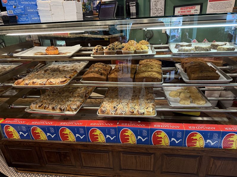 Ann Sather Restaurant food